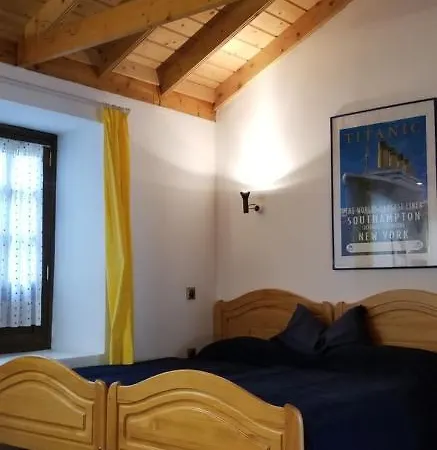 La Casita De La Vega Apartment *
