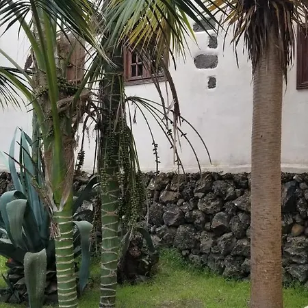 La Casita De La Vega Apartment *